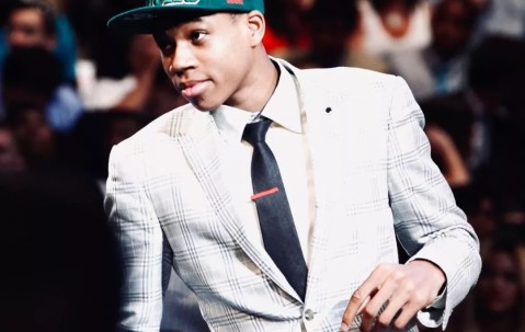 开云 -关于字母哥关键节点惊险取胜，TES带队取胜！的信息